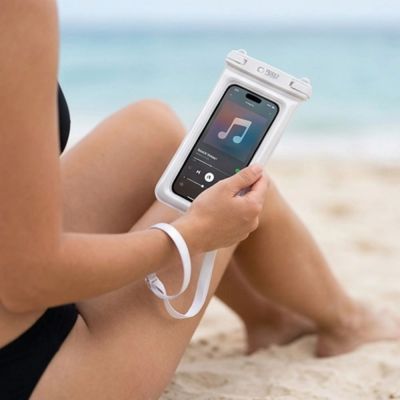 7. Tech-Protect UWC7 6,9" wasserdichte Hülle - Weiß