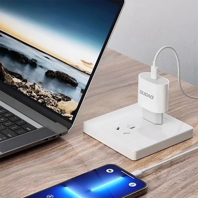 3. Dudao A14EUC PD 20W USB-C Wandladegerät mit Kabel – Weiß