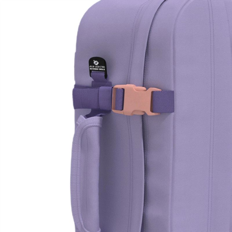 7. Cabin Zero Classic 44L Smokey Violet Wanderrucksack - CZ062304