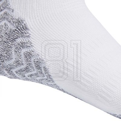 3. adidas Fußball Grip Socken IN1796