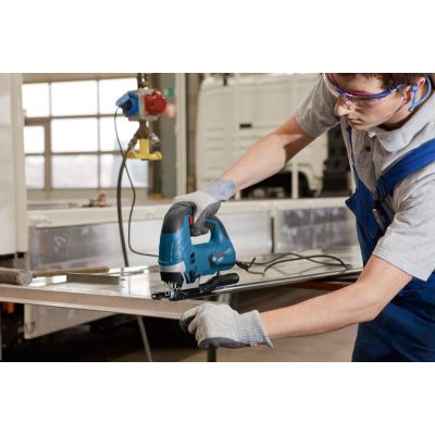 3. Bosch GST 90 BE Profi-Stichsäge, 3100 Hübe/min, 650 W, 2,6 kg