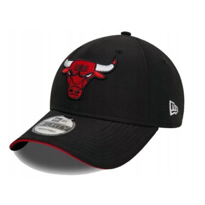 6. New Era 9FORTY Chicago Bulls Cap - 60595181