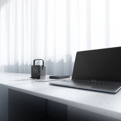 26. Cuktech Powerbank 300W 40000mAh mit kabelloser Ladefunktion, 2x USB-C + 2x USB-A - Schwarz