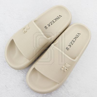 3. Vinceza W 75210 JAN403B flip-flops