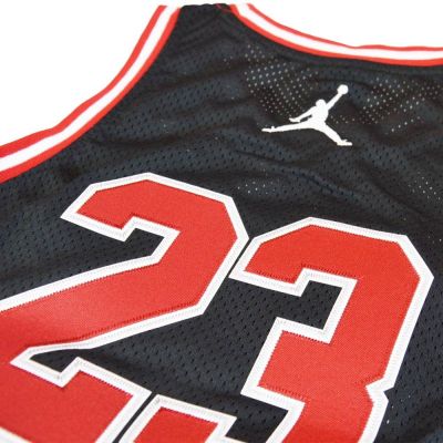 3. Air Jordan Junior Michael Jordan 23 Kinder-Basketballtrikot Schwarz - 95A773-023