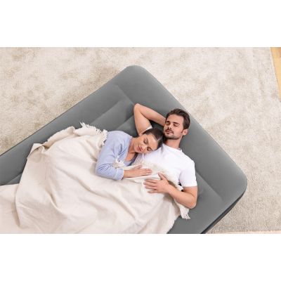 22. Bestway 67403 Luftmatratze 203x152x46cm