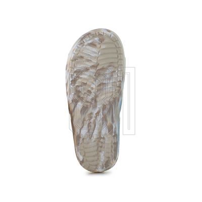 5. Crocs Classic Marbled Slide 206879-2Y3 Flip-Flops