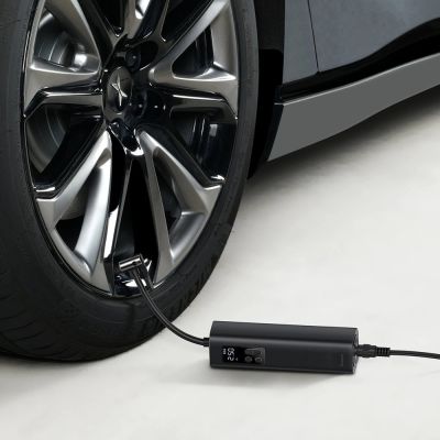 11. Baseus CRCQ000001 Mini-Reifenkompressor für Zigarettenanzünder – Schwarz