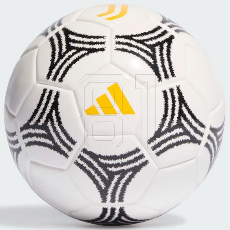 3. adidas Juventus Mini Home IA0930 Ball