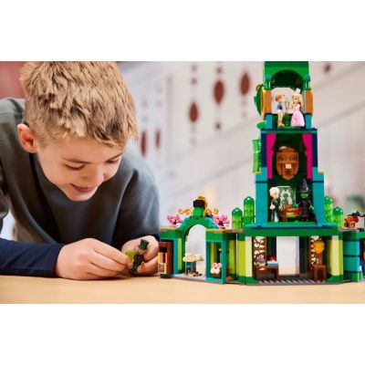4. LEGO Wicked – Willkommen in Emerald City 75684