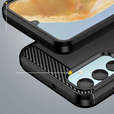 8. Tech-Protect TPUCarbon-Hülle für Samsung Galaxy M15 5G - Schwarz
