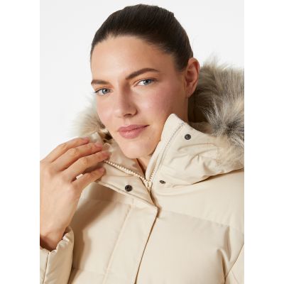 8. Helly Hansen Blossom Puffy Parka Mantel W 53624 034