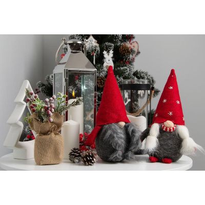 7. Weihnachtswichtel 14x12x30cm