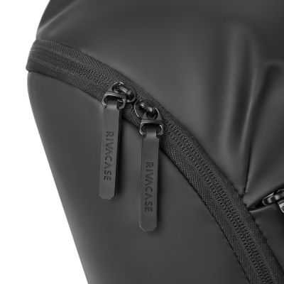 15. Rivacase Eden City Rucksack, Schwarz, Polyester, gewachstes Leder (Pull-Up)