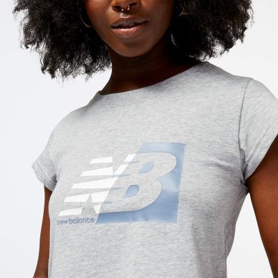 13. New Balance Sport Core Zweifarbiges CO AG W T-Shirt WT31817AG