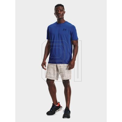 5. Under Armour T-Shirt mit Logo auf der linken Brust, Größe M, 1326799-432