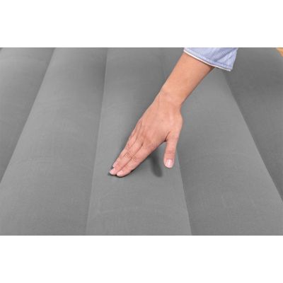 5. Bestway 67403 Luftmatratze 203x152x46cm