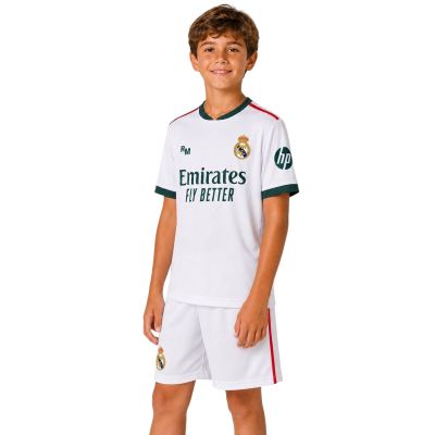 5. Real Madrid Vinicius Fußballset Trikot und Shorts Junior Box RM26B1V