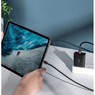 9. Baseus CATKLF-AL91 USB-C – USB-C PD QC-Kabel 100 W 5 A 480 Mbit/s 2 m – Schwarz und Rot