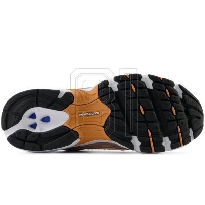 8. New Balance MR530ADC Schuhe