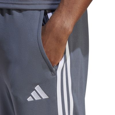 9. adidas TIRO 23 Hose M IB8478