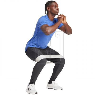 4. adidas Designed for Training Hybrid M Hose IY1123