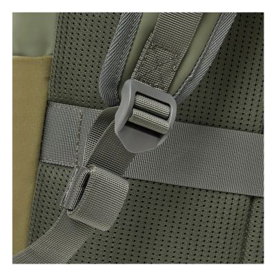 18. Rivacase Eden Rucksack Reiserucksack Olivgrünes gewachstes Leder (Pull-Up), Polyester, recyceltes Polyethylenterephthalat (rPET)