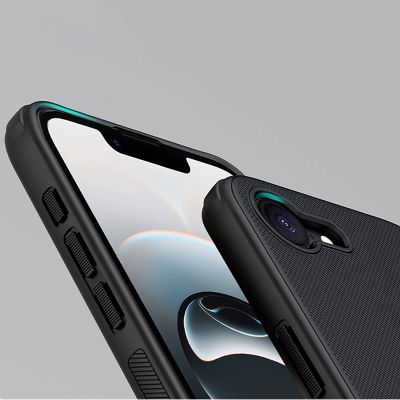 13. Nillkin Super Frosted Shield Pro Magnethülle für iPhone 16e / 17e – Schwarz