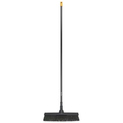 Fiskars 1025926 Besen für den Innenbereich, weiche/harte Borsten, Aluminium, schwarz