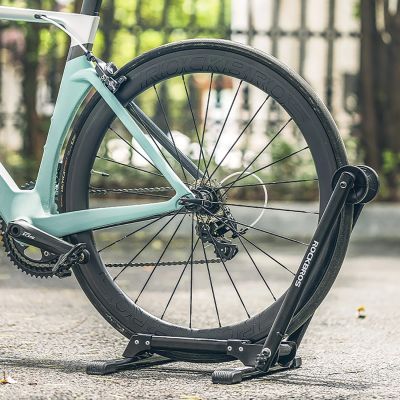 5. Rockbros 27210001001 Klappbarer Fahrradständer – Schwarz
