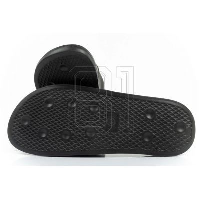 9. Lee Cooper M LCW-25-07-3527M flip-flops