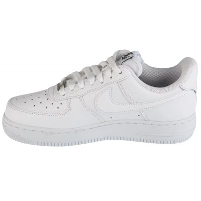 2. Nike Air Force 1 07 W DX5883-100 Schuhe