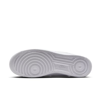 4. Nike Air Force 1 '07 M FJ4146-116 Schuhe