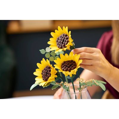 22. LEGO Botanische Kollektion 11502 – Sonnenblumenstrauß