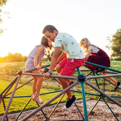 21. LIFETIME KLETTERKUPPEL GEODOME 90136