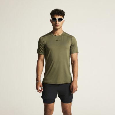 5. Craft Adv Essence SS Tee 2 M 92800660192