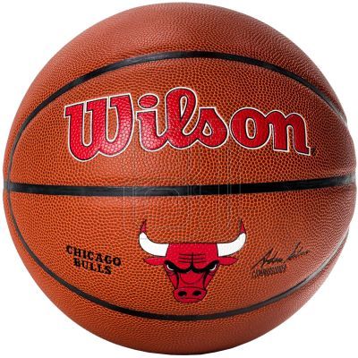 3. Wilson Team Alliance Chicago Bulls Ball WTB3100XBCHI
