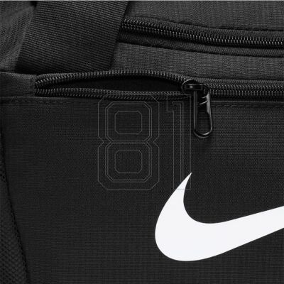 9. Nike Brasilia 9.5 DM3977 010 Tasche