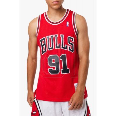 2. Mitchell & Ness Chicago Bulls NBA Dennis Rodman T-Shirt M SMJYGS18154-CBUSCAR97DRD
