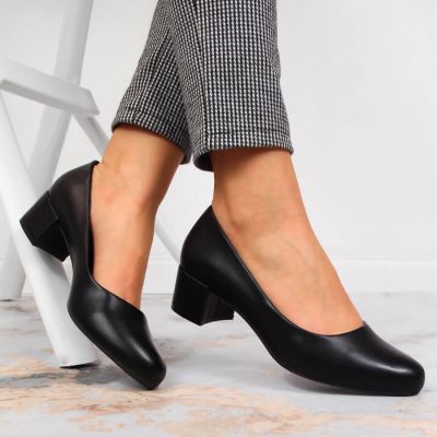 13. Schwarze Blockabsätze von Sergio Leone