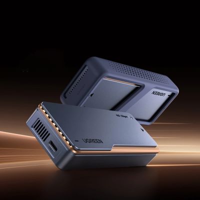 7. Ugreen D703 USB4 40Gb/s M.2 NVMe SSD-Gehäuse mit aktiver Kühlung – Grau