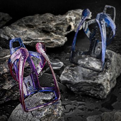 2. Wozinsky WUR-01BP Fahrradflaschenhalterkorb – Blau und Lila