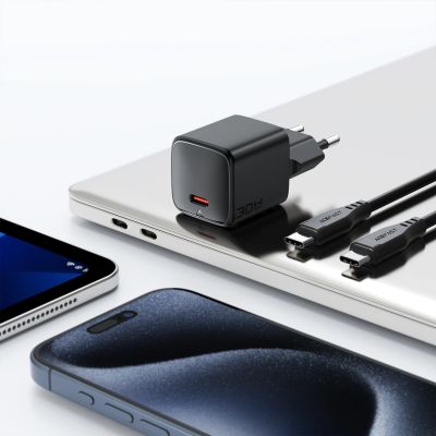 11. Acefast A118 30W GaN USB-C Wandladegerät mit USB-C-Kabel (1,2 m) – Schwarz