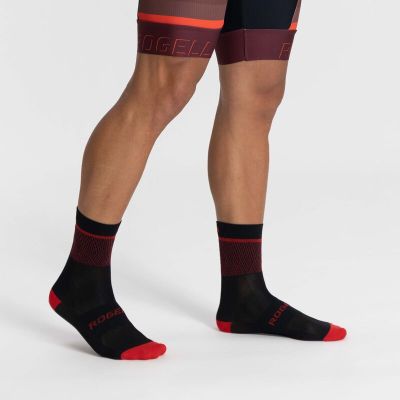 2. Rogelli HERO II Socken schwarz und rot 40-43