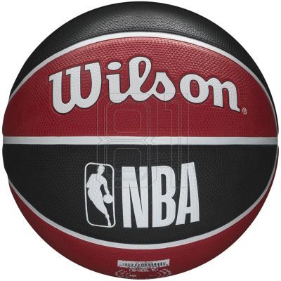 6. Wilson NBA Team Chicago Bulls Ball WTB1300XBCHI