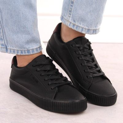 6. Isolierte Sneakers Big Star W OO274A462 INT2063B