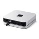 3. Satechi Stand & Hub – Ständer und Hub für Mac Mini/Studio (USB-C 3.2, USB-A 3.2, 2x USB-A 3.0, 3,5-mm-Klinkenbuchse, Micro-/SD-Anschluss, NVMe/M.2 SATA SSD)