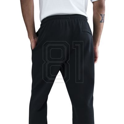 2. Nike Club M FN3787-010 Hose