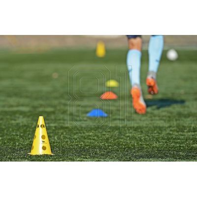 2. Yakima Sportkegel mit Löchern 23 cm 100623