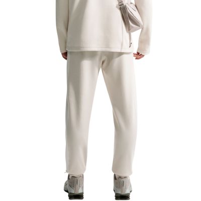 2. Nike Sportswear Club Herrenhose Creme IO1376 104
